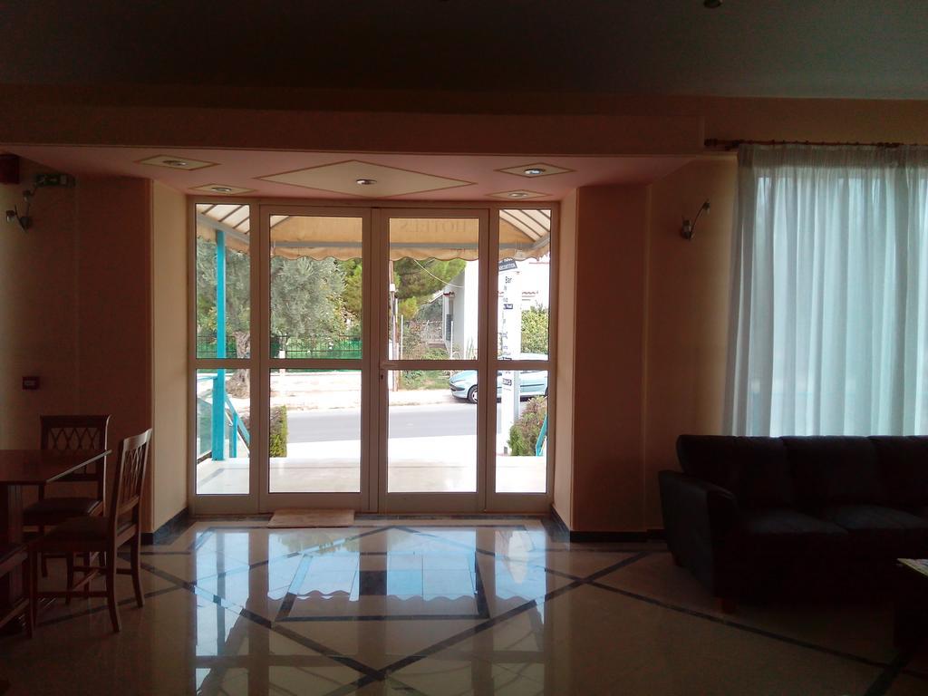 Cybele Guest Accommodation เอเธนส์ ภายนอก รูปภาพ