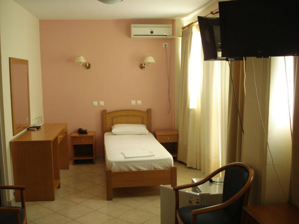 Cybele Guest Accommodation เอเธนส์ ภายนอก รูปภาพ